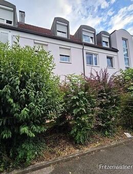"Sonnige Dachgeschossperle mit Balkon & TG-Stellplatz - frisch renoviert & sofort frei!" - Mindelheim