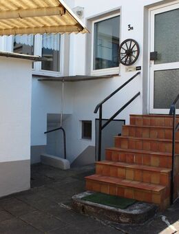 kleines Reihenhaus auf kleinem Grundstück zur Selbstnutzung oder als Kapitalanlage - Solingen (Klingenstadt)