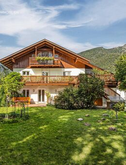Arbeiten, wohnen, leben - stilvolles Landhaus mit traumhaftem Grundstück. - Bad Reichenhall