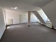 Vielseitige Dachgeschoss-Gewerbeeinheit mit sonniger Terrasse - Umnutzung zu Wohnzwecken möglich - Marktheidenfeld