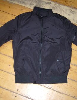 Neue schwarze Jacke - Edemissen