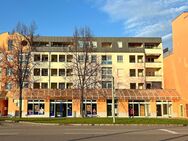 3-Raum-Wohnung im 2. Obergeschoss mit großer Loggia und Fahrstuhl - Zwickau