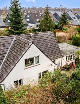 Einfamilienhaus mit Einliegerwohnung in ruhiger Wohnlage von Halstenbek - Halstenbek