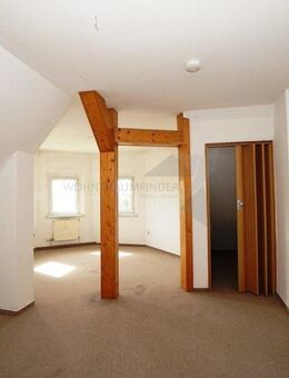 Gemütliche 2-Zimmer-Wohnung mit Tageslichtbad und Sichtbalken - Mohlsdorf-Teichwolframsdorf
