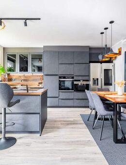 QVIII - 3 ZIMMER WOHNUNG MIT BALKON IN SCHÖNER LAGE NEUSÄß - Neusäß