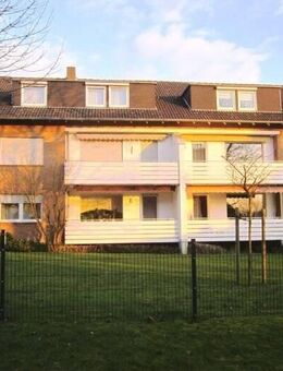 Top Wohngegend in Bünde-Ennigloh: gepflegte 3-Zimmer-Eigentumswohnung im 1. Obergeschoß mit Balkon - Bünde