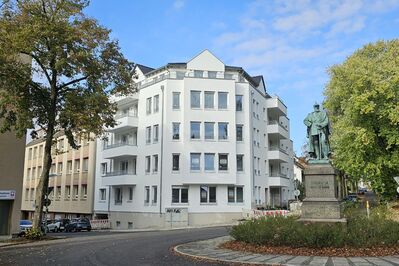 "Palais am Kaiser Friedrich" - Attraktive Neubauwohnung mit Balkon und Dachterrasse