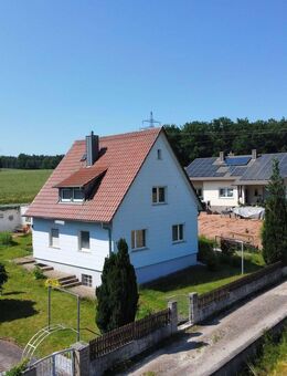 Wohnhaus in ruhiger Ortsrandlage - Sulzbach-Rosenberg