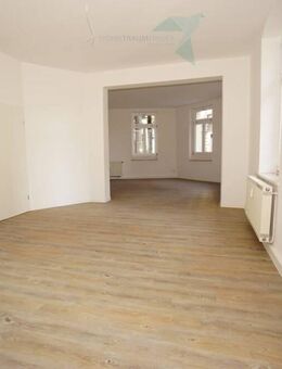 NEU sanierte 4-Raum-Wohnung - Hochparterre - Zwickau