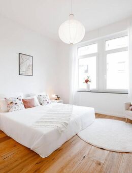 Traumhafte Altbauwohnung in Bestlage Wiesbaden-Sonnenberg - Gartenanteil & Zugang zur Parkanlage - Wiesbaden