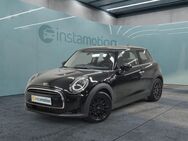 MINI One, Hatch Black Pepper Komfortzg, Jahr 2021 - München