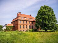 Gutshaus mit eigenem Park in malerischer Umgebung - Millienhagen-Oebelitz