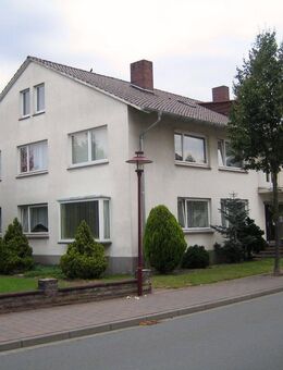 RSW-Immobilien - *Ruhige 3 - Zim.- Mietwohnung in 1.OG in Rahden zu vermieten! (Eingang Gartenseite)* - Rahden
