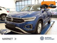 VW T-Roc, 1.5 TSI Life, Jahr 2023 - Wiesbaden