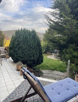 Wohnen wie im eigenen Haus - großzügige 4 Zimmer Wohnung mit Terrasse und Garten - Ober-Mörlen