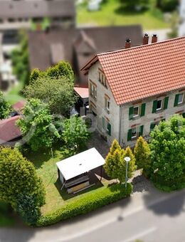Zweifamilienhaus im Grünen mit Mieteinnahmen & idealer Pendlerlage! - Schrozberg