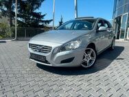 Volvo V60 D5 Summum Automatik Leder eGSD RFK Bi-Xenon - Mainz