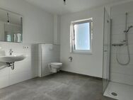 Exklusives Wohnen in Blomberg: Neubau-2-Zimmer-Wohnung in Top-Lage - Blomberg (Nordrhein-Westfalen)