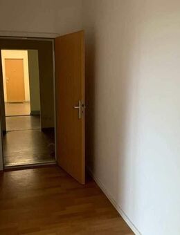 4-Zimmerwohnung mit Balkon - Leipzig