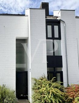 Einzigartiges Architektenhaus - Markante Doppelhaushälfte mit schönem Garten - Düren