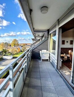 Bezugsfreier Dachgeschosstraum mit Weitblick & TG-Stellplatz in gut angebundener Lage von Herkenrath - Bergisch Gladbach