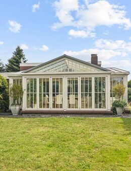 TOP-Architektenhaus auf traumhaftem Grundstück vor den Toren Oldenburgs im idyllischen Großenmeer - Ovelgönne