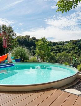 Moderner Bungalow mit Keller, großem Grundstück und Wellness-Oase - Kyllburg