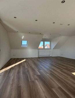Leerstehende 3,5 Zi. Neubauwohnung mit Balkon, Dachboden, Keller & PKW Stellplatz - Dillingen (Donau)
