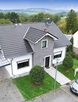 Hennef-Eulenberg: Viel Platz auf zwei Etagen - mit eigenem XXL-Garten - Hennef (Sieg)