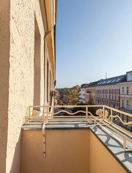 GRÜNDERZEITWOHNUNG IM 4.OG / SÜDAUSRICHTUNG / BALKON - Berlin