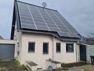 Freistehendes Einfamilienhaus, mit Photovoltaikanlage, in Baesweiler - Baesweiler