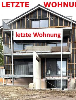 LETZTE Wohnung mit hervorrangender Aussicht: 4.0 Zi. Dachgeschosswohung in kleiner Anlage mit 4 Parteien. - Überlingen