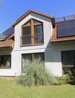 Familienidyll mit Garten, Außenpool , Wellnessbereich und Garage in Erdweg - Erdweg