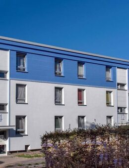 Bereit für neue Mieter - Helle 3 Zimmer Wohnung mit Oberboden und Balkon - Monheim (Rhein)