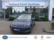 VW Tiguan, 1.5 l Life eTSI 150PS °, Jahr 2022 - Rostock