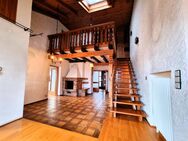 Schnäppchen! Großes Einfamilienhaus mit Fernblick, schönem Grundstück und zwei Garagen - Georgensgmünd