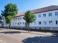 1-Raum-Wohnung im gepflegten Mehrfamilienhaus | Bad mit Dusche | barrierefreier Zugang mit Fahrstuhl - Bitterfeld-Wolfen