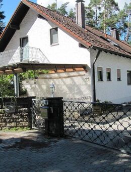 Sehnsucht nach Licht und Freiheit - Roth (Bayern)