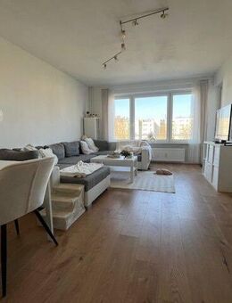 Moderne 3-Zimmer-Wohnung mit Balkon und Außenstellplatz in Hummelsbüttel! - Hamburg