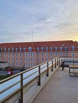 3-Zi. Wohnung mit großer Dachterrasse, Einbauküche, 2 TG-Stellplätzen - Villingen-Schwenningen