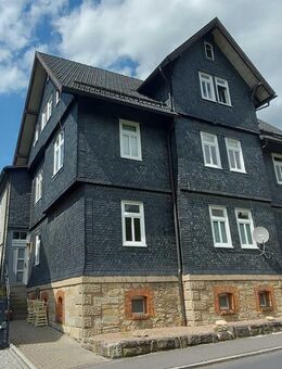 Mehrfamilienhaus (vollvermietet) mit 3 Wohneinheiten und großem Grundstück in Rauenstein - Frankenblick