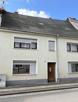 Wohnhaus mit großem Grundstück in Waltershausen! - Waltershausen