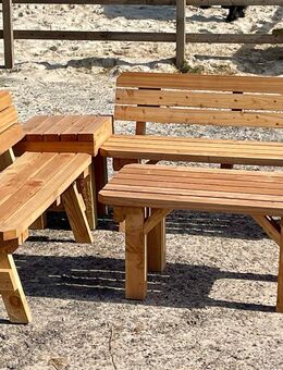 Lounge Set Flinstones mit tisch und seit Tisch im Douglas - Bunde