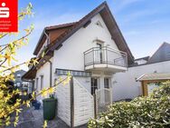Bremen-Kirchhuchting: Charmante Doppelhaushälfte für kleine Familien oder Paare - Bremen