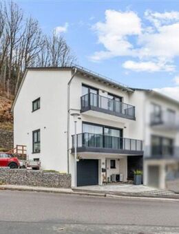 Energieeffizienz A+: Modernes Reiheneckhaus mit viel Platz und vielen Extras in Nachrodt-Wiblingwerd - Nachrodt-Wiblingwerde