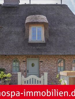 Neubau - als Ferienwohnung genehmigt - Doppelhaushälfte unter Reet im Süden von Westerland - Sylt