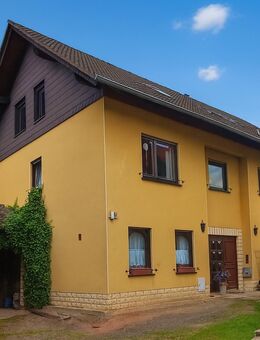 Einfamilienhaus mit zwei Einliegerwohnungen und zusätzlichem Ausbaupotenzial in Waldkappel-Harmuthsachsen - Waldkappel