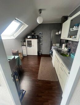 Helle 2 Zimmer Wohnung mit großem Balkon - Mönchengladbach