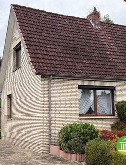 Attraktive Doppelhaus-Hälfte mit 4 Zimmer und herrlichem Garten, in verkehrsruhiger Wohnlage. - Bad Bramstedt