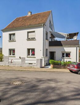 NEUER PREIS! Zweifamilienhaus in bevorzugter Lage - Sulzbach (Saar)